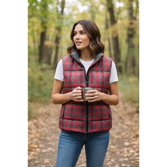 GAP Women's Plaid Full Zip Outdoor Padded Sleeveless Winter Vest  size L - Picture 9 of 9